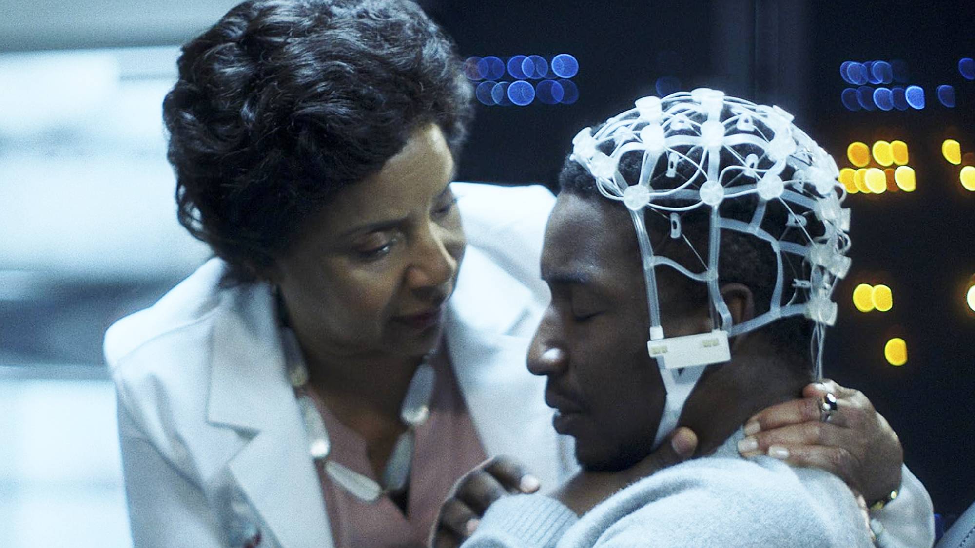 Phylicia Rashad and Mamoudou Athie in "Black Box" (2020)