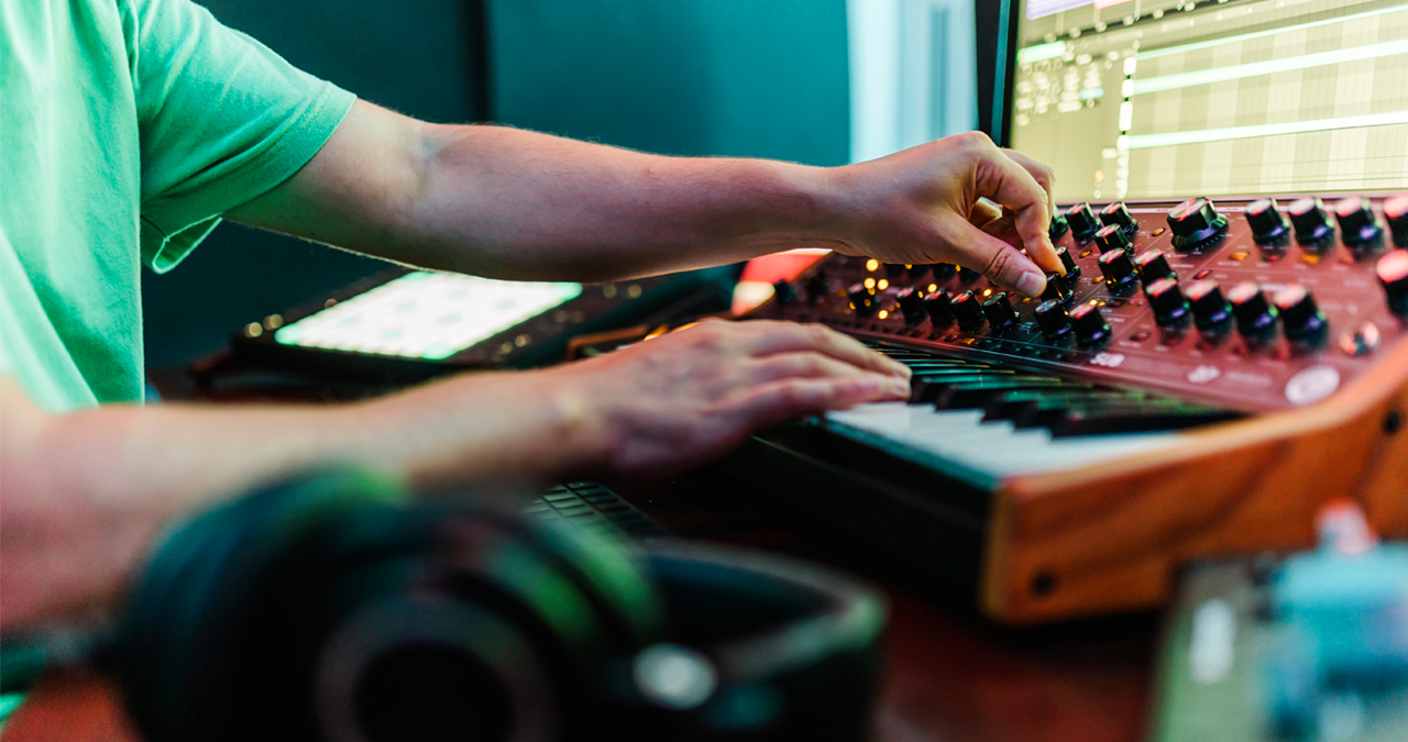 Synth and gear