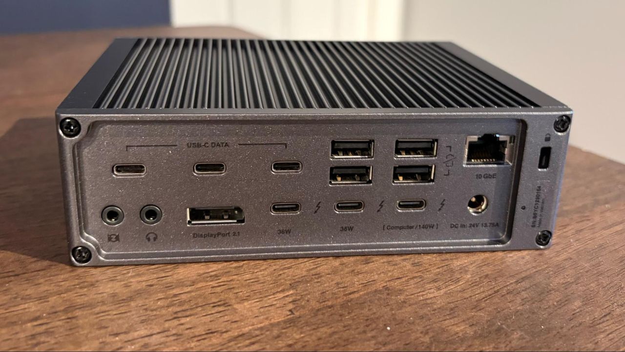 Best Thunderbolt and USB-C Docks for Laptops