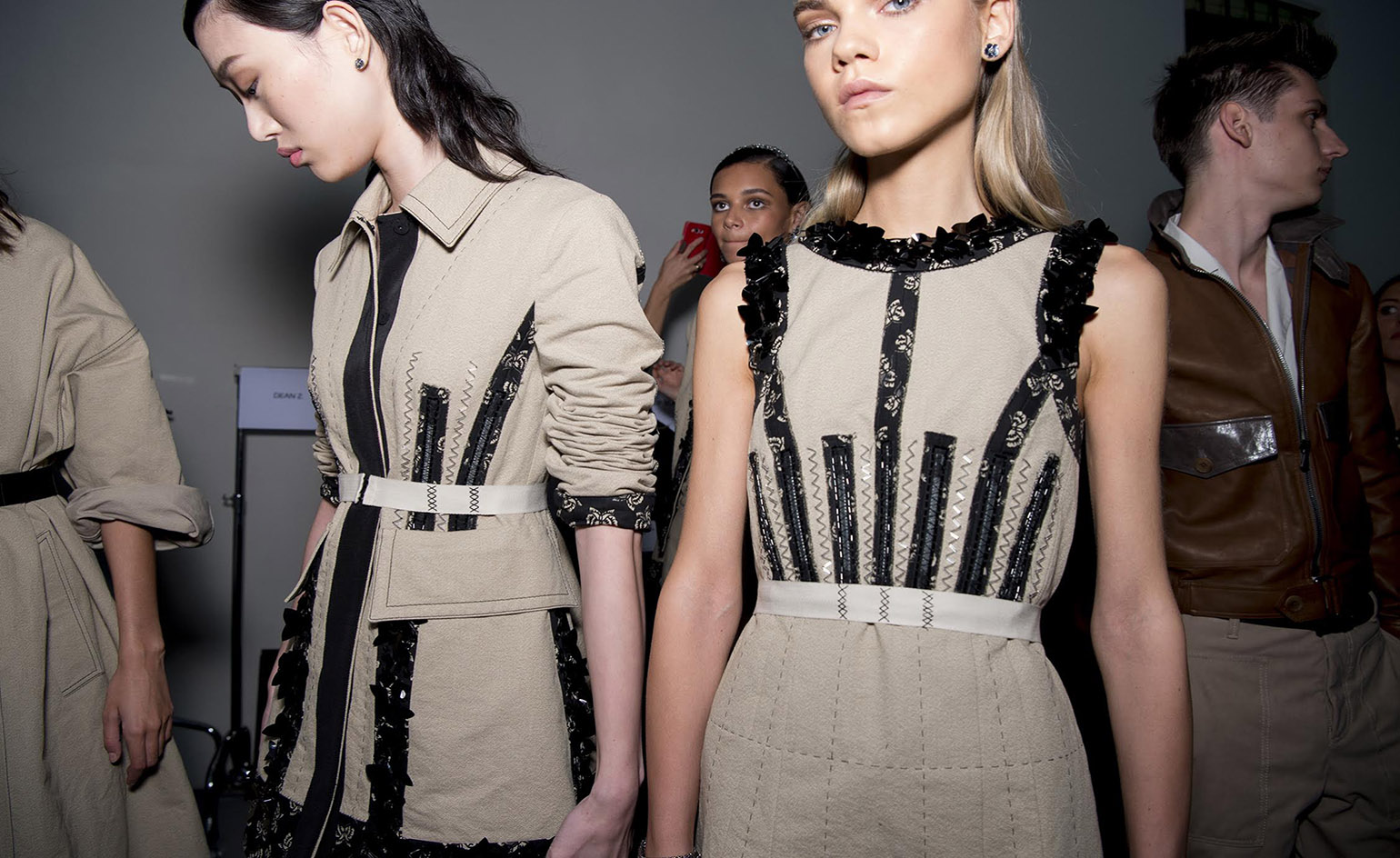 Bottega Veneta S/S 2017 fashion backstage models