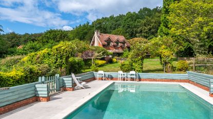 Rustic house with swimming pool