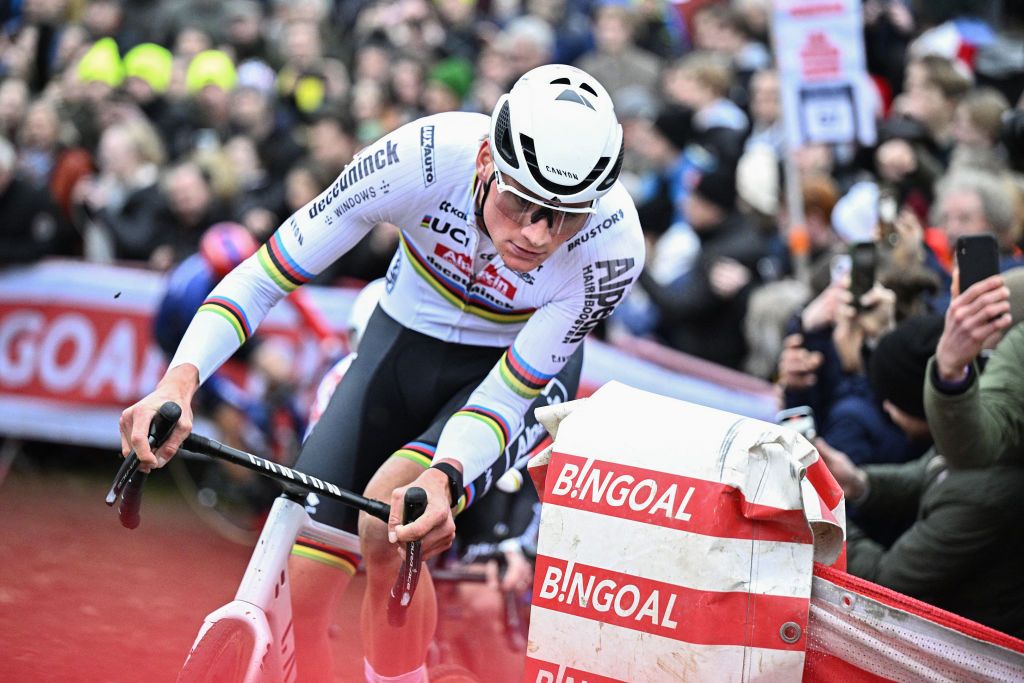 Dutch rider Mathieu Van Der Poel competes in the Men's Elite race at the UCI World Cup Cyclocross cycling event stage 9 (out of 14) in Antwerp, on December 23, 2023. (Photo by JASPER JACOBS / Belga / AFP) / Belgium OUT