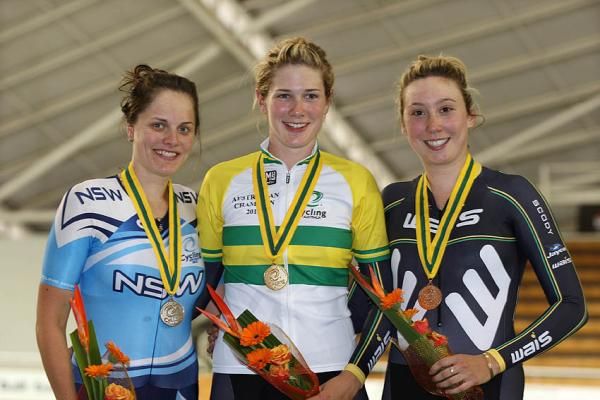 Women's individual pursuit podium: Ashlee Ankudinoff (2nd, NSW), Sarah Kent (1st, WA) and Josephine Tomic (3rd, WA)