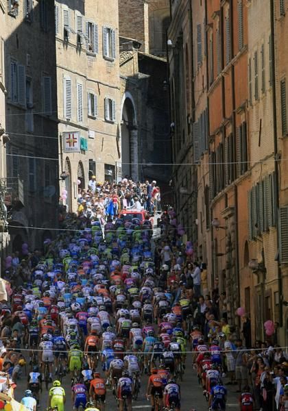 The climbing started right away on stage 6.