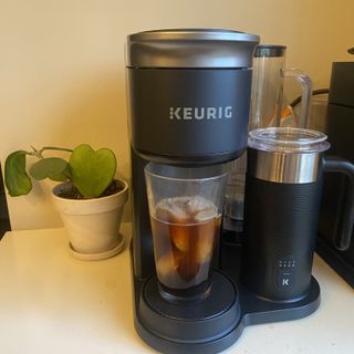 Keurig K-Cafe SMART Single Serve K-Cup Pod Coffee, Latte And Cappuccino  Maker, Black & Reviews