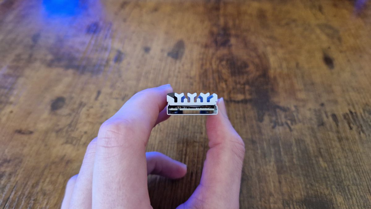 Corsair MP600 Elite review image of the bottom ventilation space below the heatsink