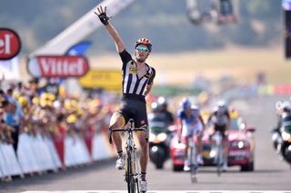 Steven Cummings wins stage 14 of the 2015 Tour de France.