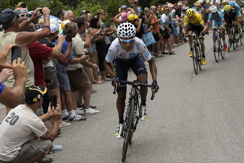 Nairo Quintana attacks Chris Froome during stage 17.