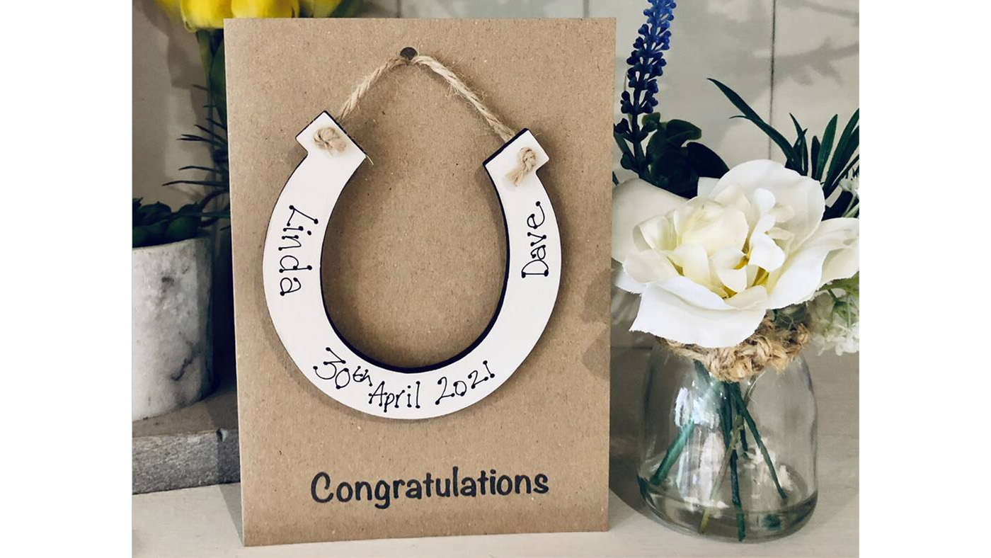 Personalised horseshoe wedding card