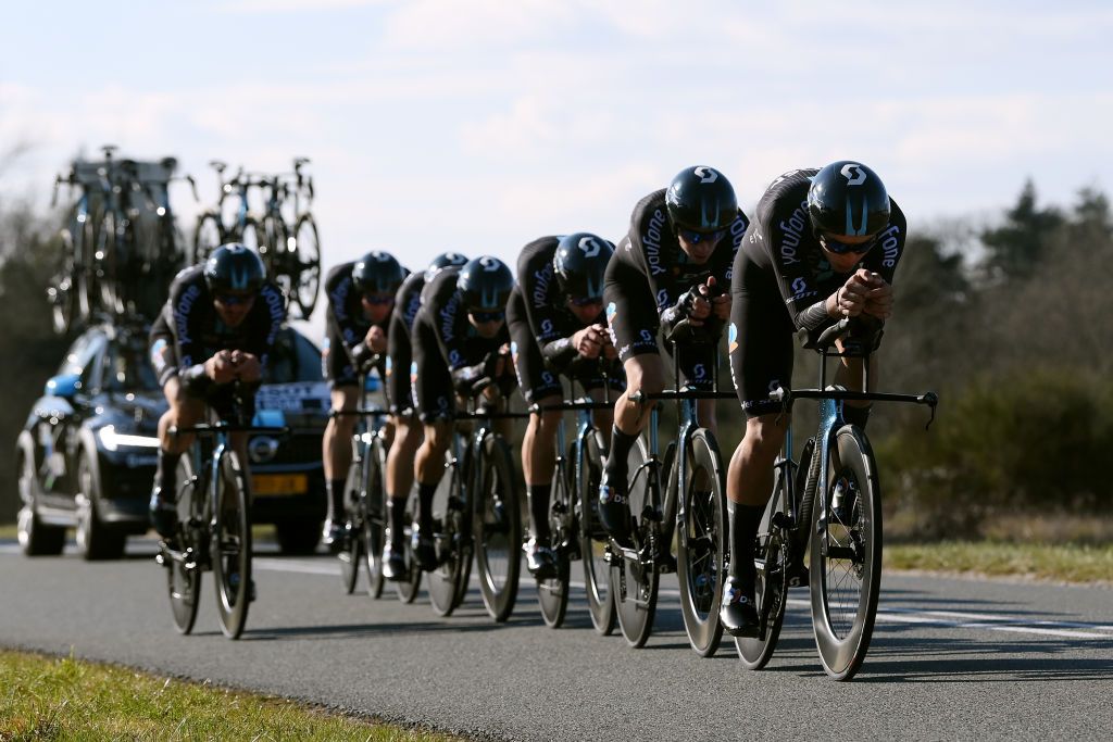 DAMPIERRE FRANCE MARCH 07 A general view of Romain Bardet of France Pavel Bittner of Czech Republic John Degenkolb of Germany Matthew Dinham of Australia Nils Eekhoff of The Netherlands Christopher Hamilton of Australia Kevin Vermaerke of The United States and Team DSM sprint during the 81st Paris Nice 2023 Stage 3 a 322km team time trial from Dampierre en Burly to Dampierre en Burly ParisNice on March 07 2023 in Dampierre France Photo by Alex BroadwayGetty Images