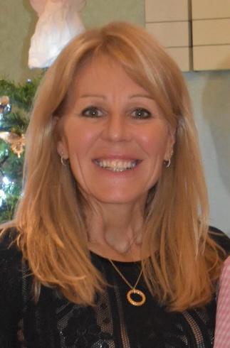 headshot of Debra Hutt