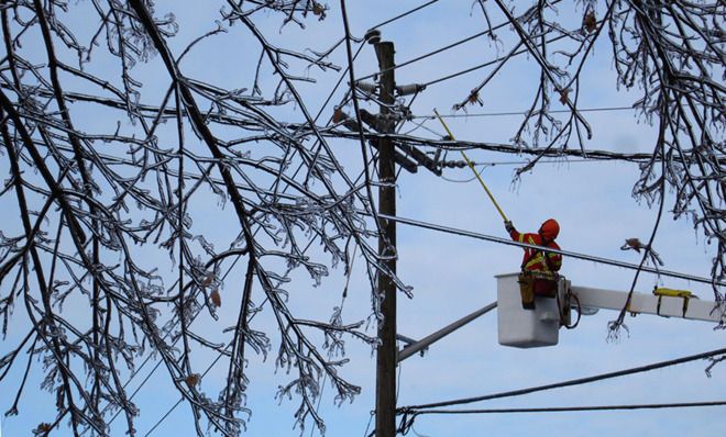 Man power line