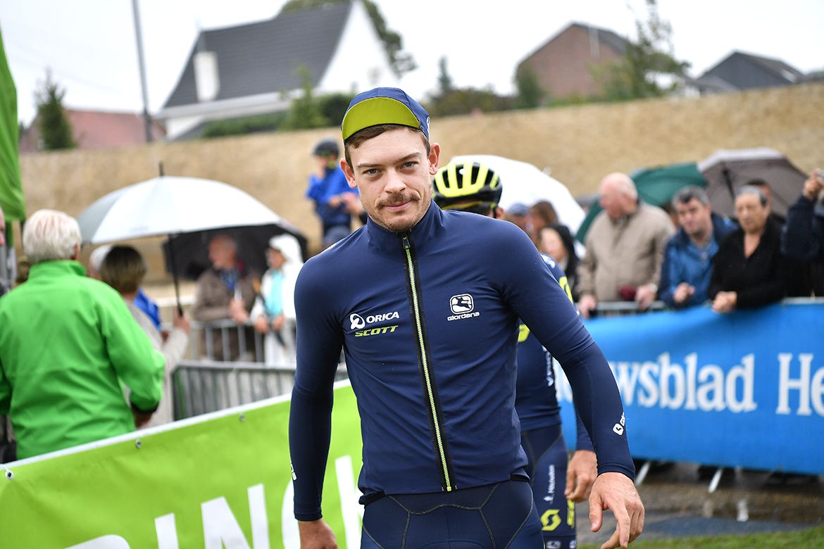 Alex Edmondson at the start of stage 6