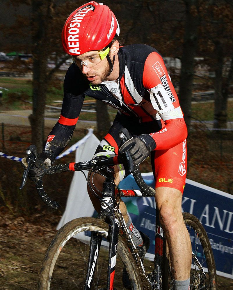 Daniel Timmerman (Stan&acirc;s NoTubes Elite CX) rides the walk up.