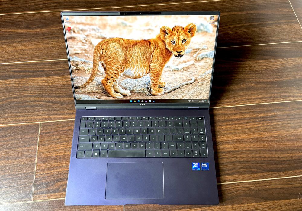 Honor MagicBook Pro 16 on a table