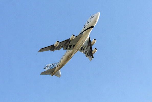 A Pakistan Airlines&amp;#039; airplane takes off from Karachi.