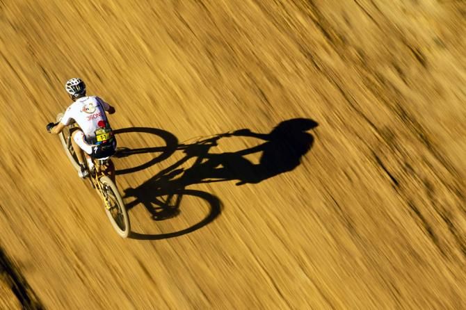Christoph Sauser of Burry Stander Songo descends Watervalsberg
