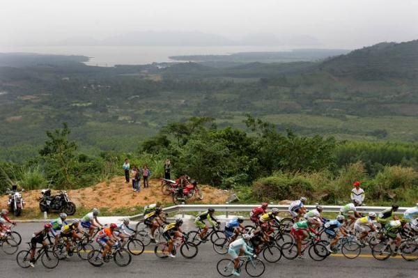 The peloton ride up the first category 2 climb.