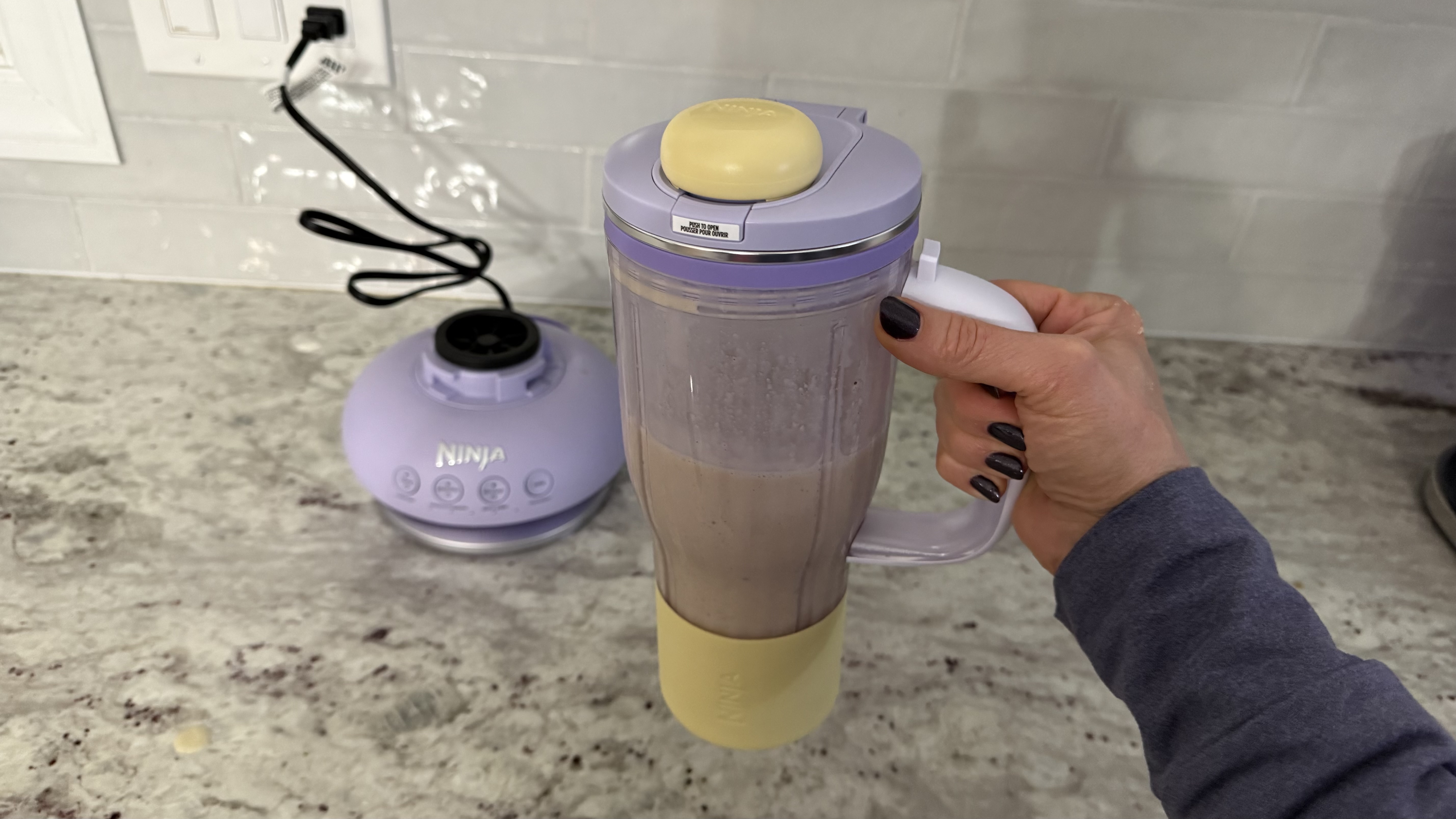 Making a banana smoothie with Ninja BlendBOSS Tumbler Blender
