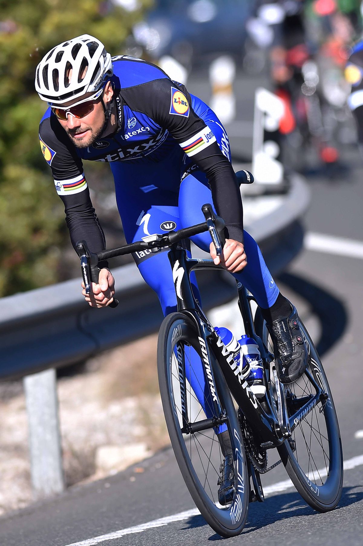Tom Boonen (Etixx-QuickStep) out of the saddle