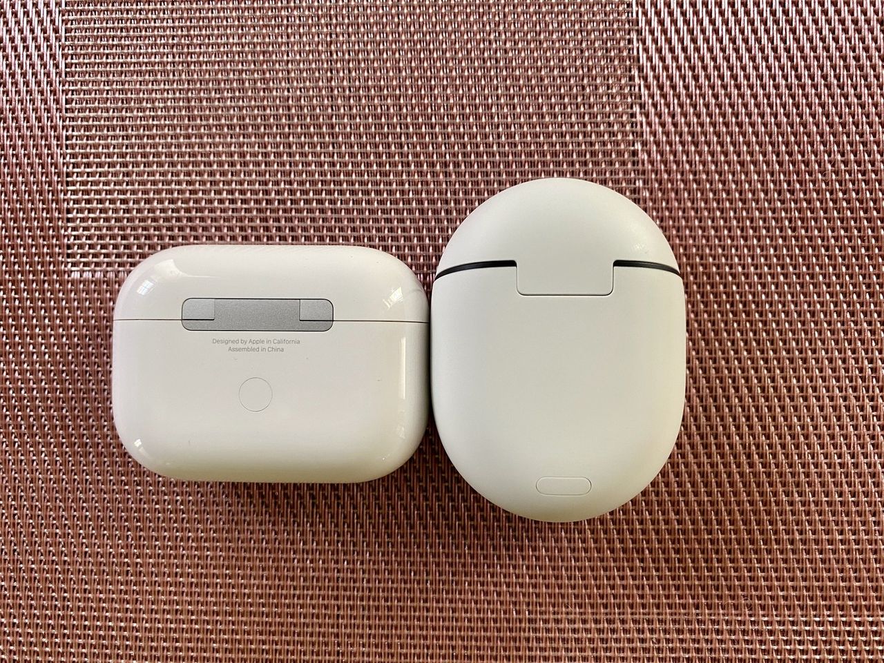 Google Pixel Buds Airpods Pro Back
