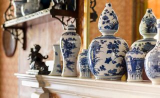 The blue and white china pots