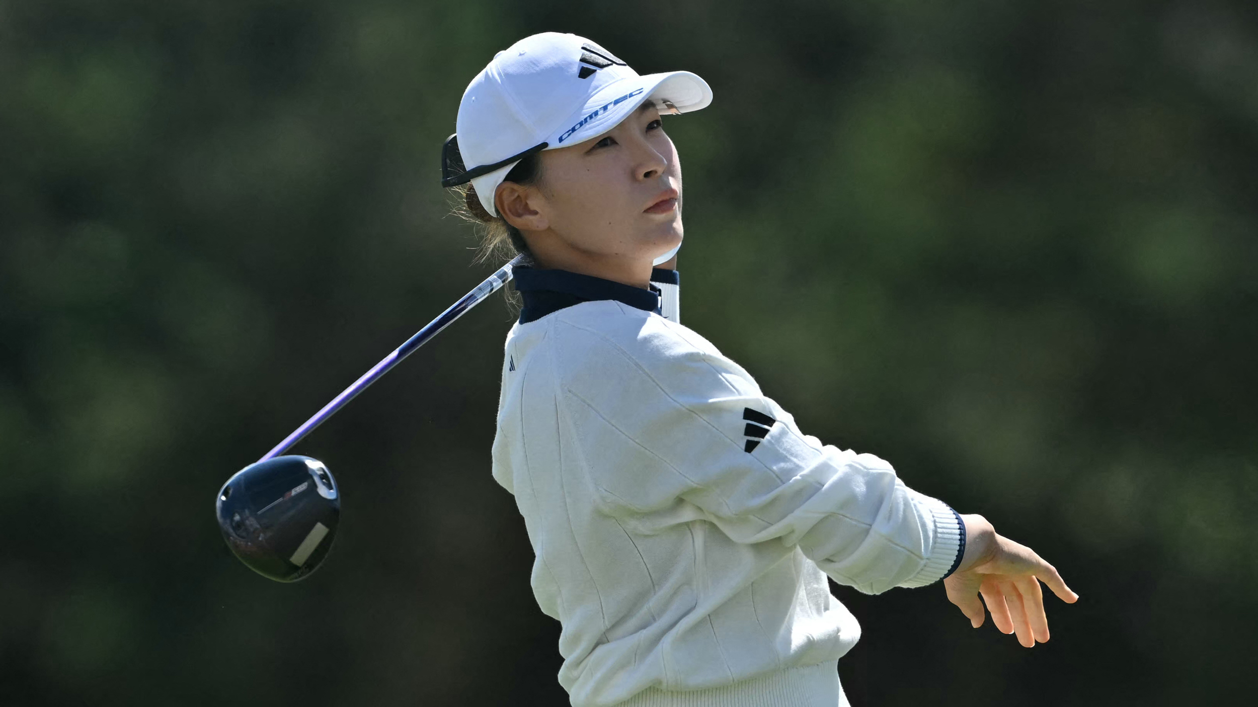 Hinako Shibuno takes her hand off the club after a wayward drive