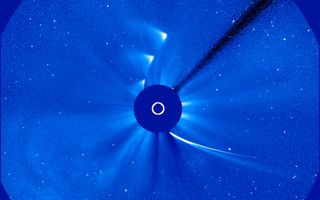 Comet ISON Nov. 28 Time-Lapse with Sun 1920 