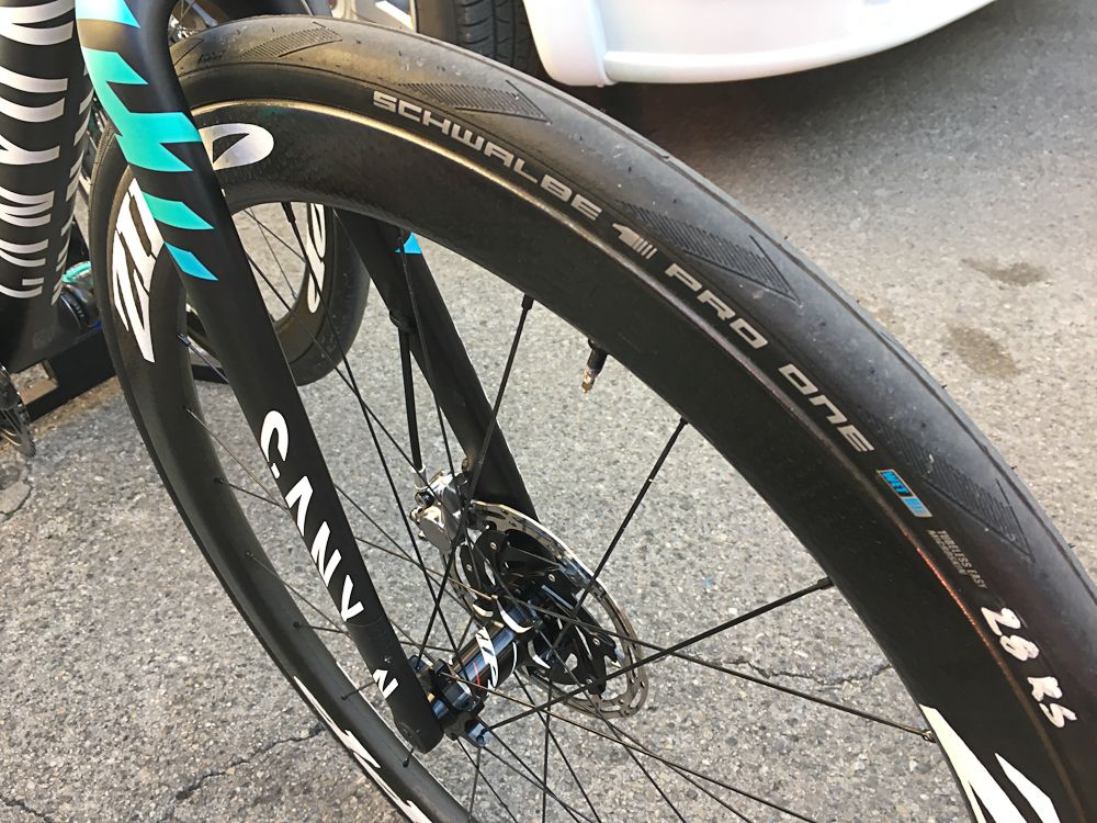 Canyon-SRAM used these Schwalbe 1 Pro One tubeless tyres