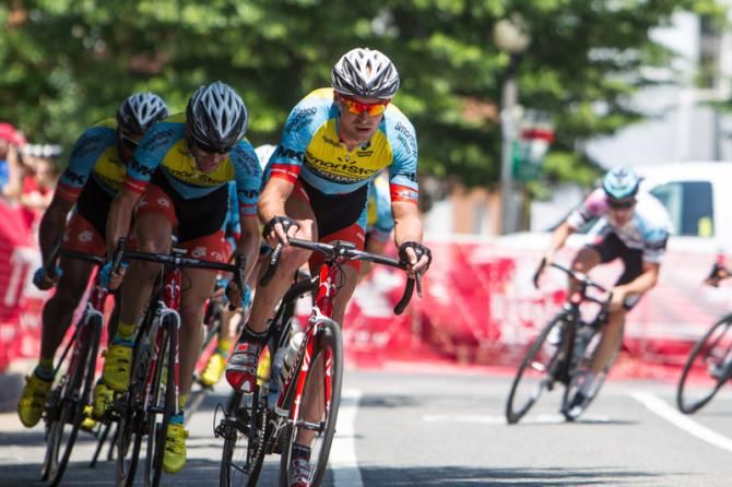 The Smartstop-Mountain Khakis team moves to the front for the last few laps.