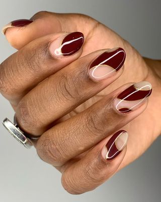 @paragonnails burgundy nail art