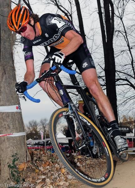 Barry Wicks (Kona) winding his way through the trees