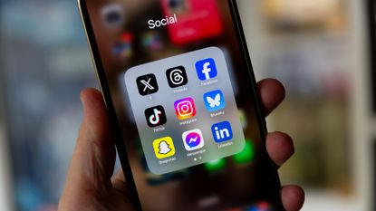 Social apps on iPhone 16 Pro Max