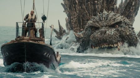 Godzilla attacks a boat in Godzilla Minus One.