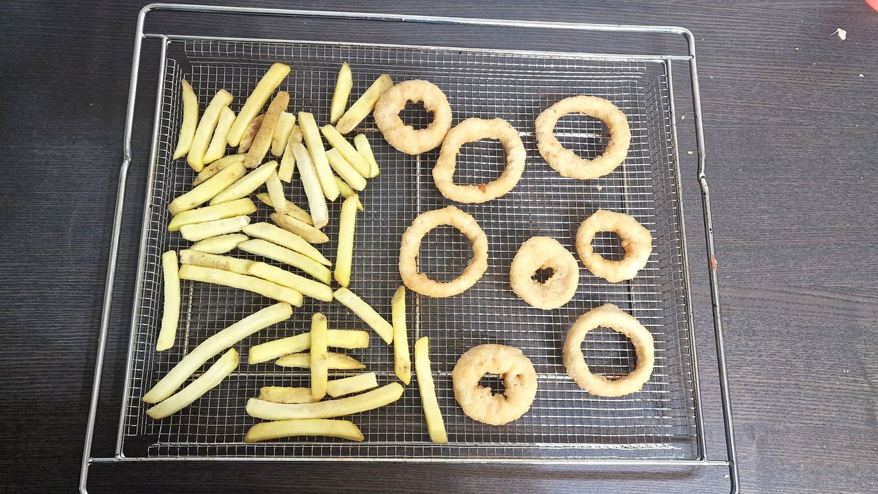I cooked my favorite Super Bowl appetizers in the air fryer vs the oven