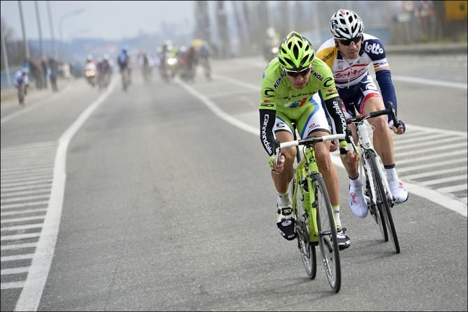 Peter Sagan and Jurgen Roelandts work to hold off the chasers
