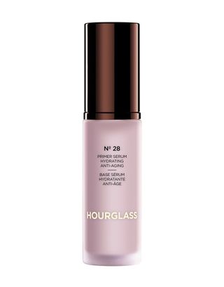 Nº 28™ Primer Serum on white background