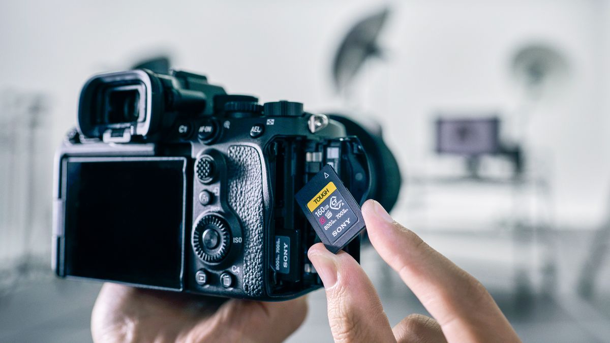 Sony a7III Memory Card Recommendations