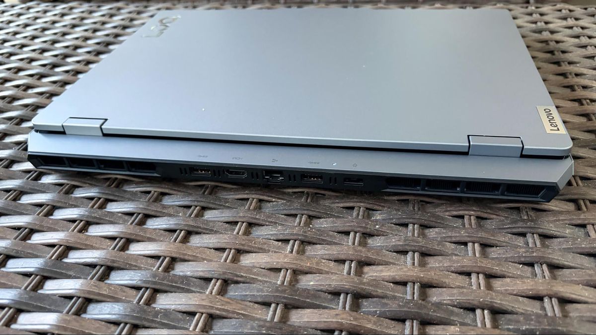 Lenovo Legion LOQ 15 (2025)
