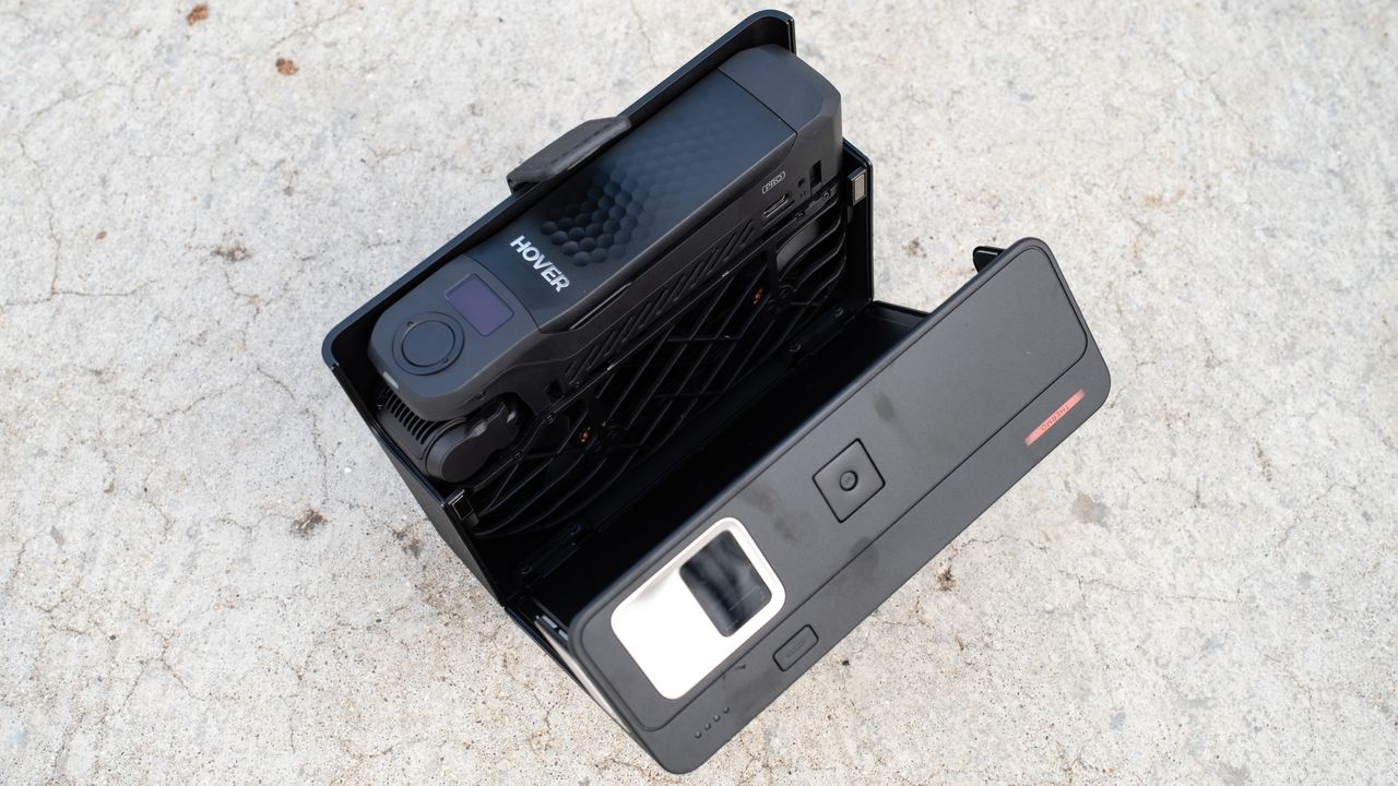 HoverAir X1 PRO Power Case with drone inside