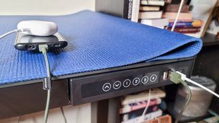Flexispot Comhar All-in-One Standing Desk review (EG8B)