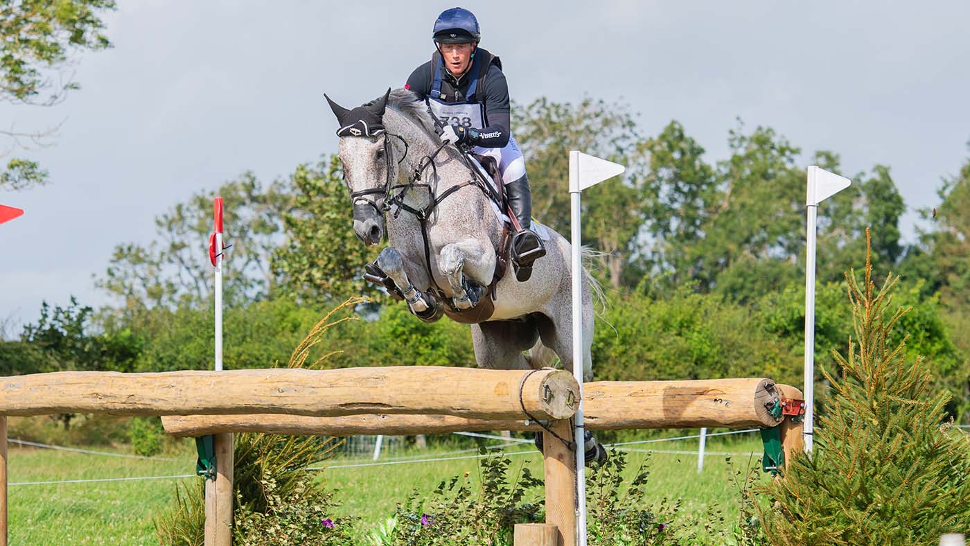 OLIVER-TOWNEND-RIDING-BALLAGHMOR-CLASS-_406412511_721968441.jpg