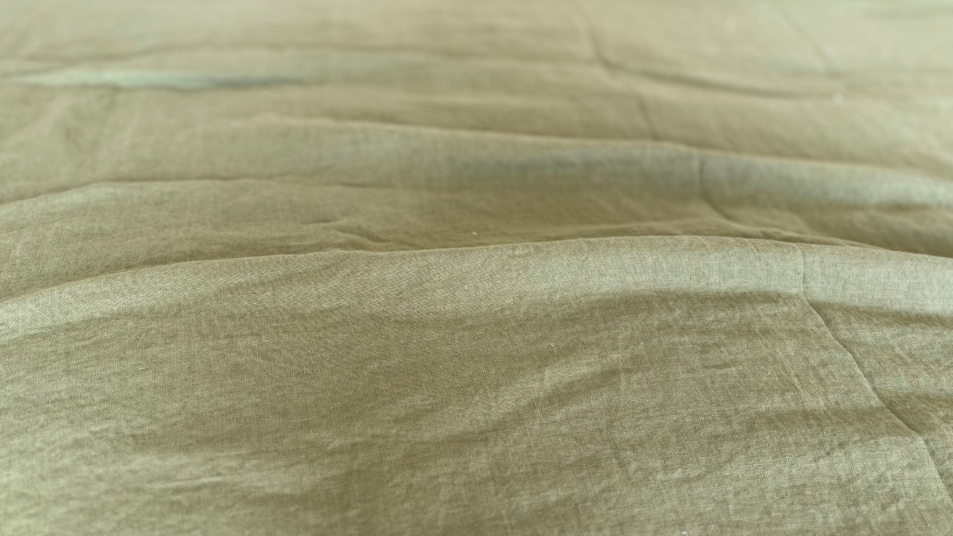Texture of the Dunelm Linen Bedding duvet
