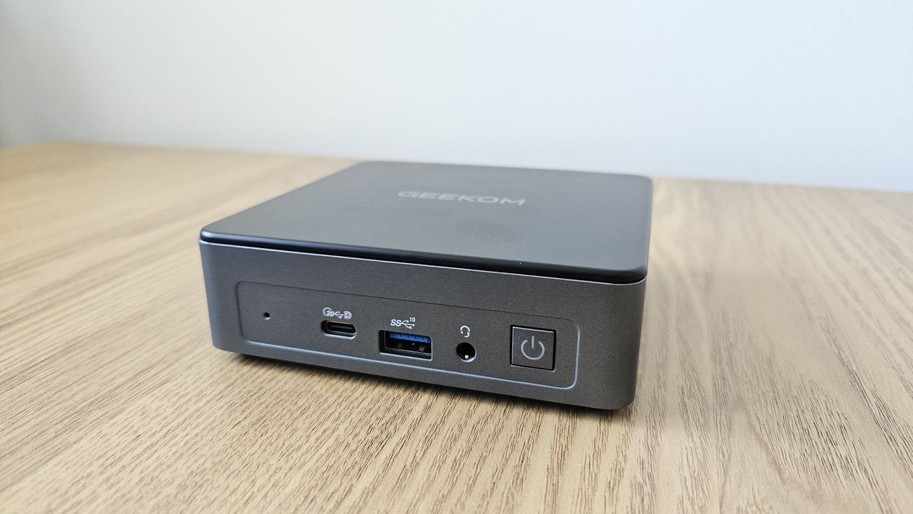 The Geekom Air12 2026 Edition on a desk