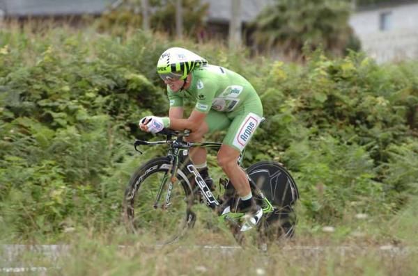 John Degenkolb (Argos-Shimano) in the green jersey.