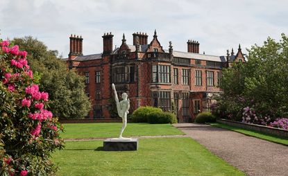 David Altmedj, White Cube at Arley Hall, until 29 August 2022. Photo