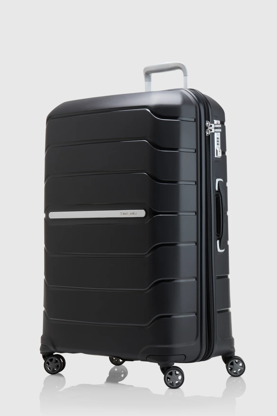 Oc2lite Check-In 75cm Suitcase - Navy