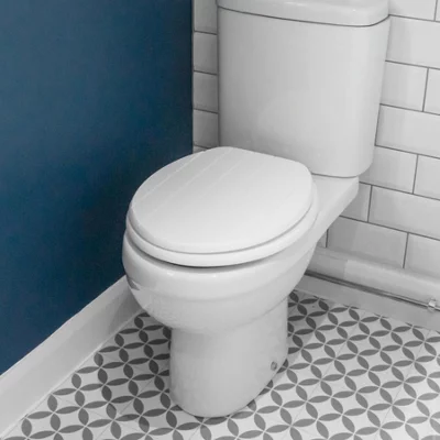 Harbour Housewares Soft Close Toilet Seat - White Mdf Grooved Lid Easy Install Durable Bathroom Accessory With Quiet Close