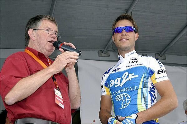 Frenchman Jean-Patrick Nazon (AG2R) gets some mic time at the start.
