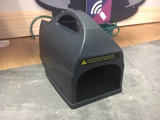 Dome Mouser connected mouse trap